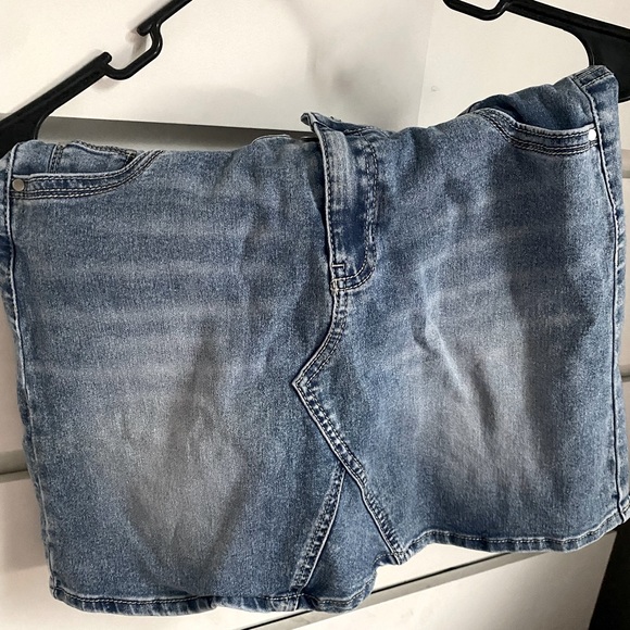 Jean skirt - Picture 1 of 1